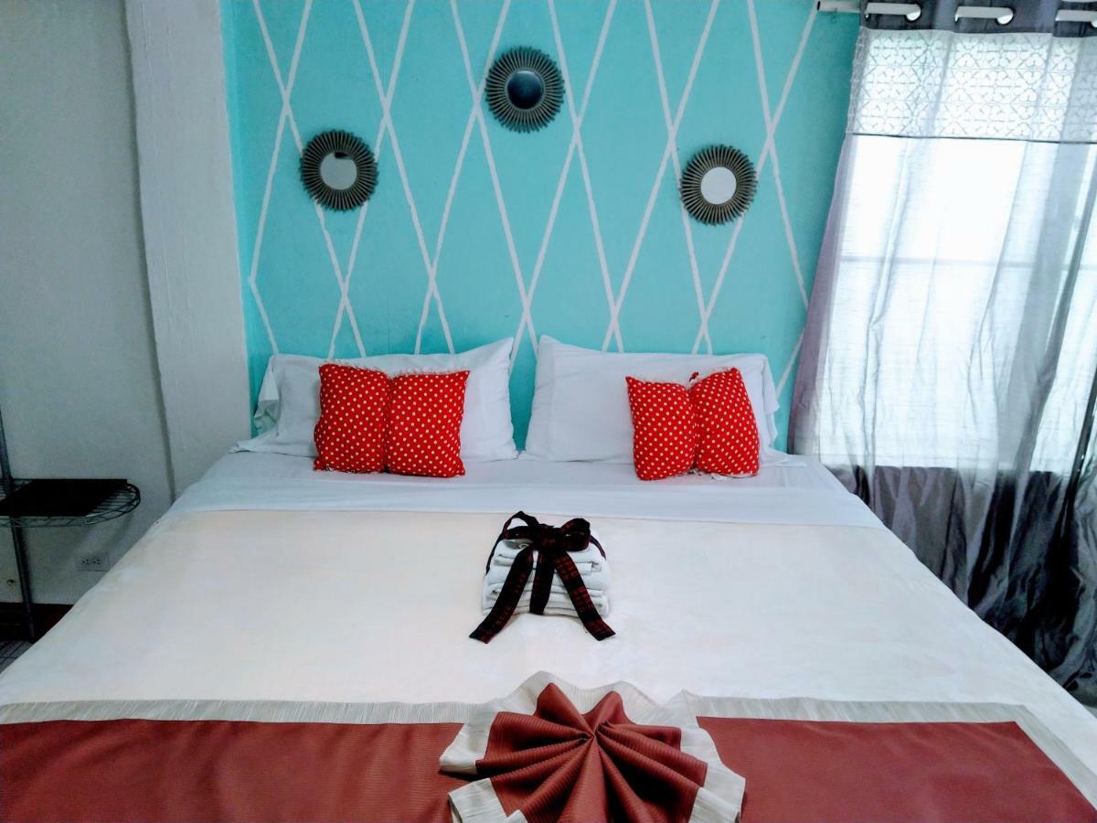 The Red Hut Inn Belize City Exterior photo